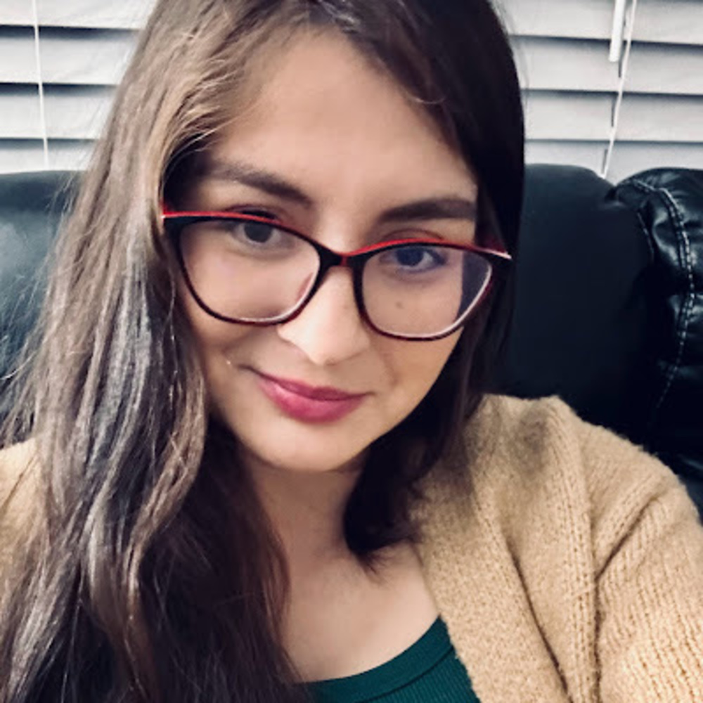 Meet your Posher, Stephany
